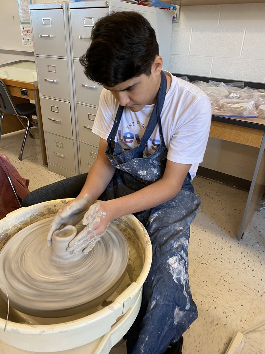 Fun on the pottery wheel with 6th graders!  ⁦<a href="/BAM_MS_Official/">Brambleton Middle</a>⁩ #ceramics #clay #pottery