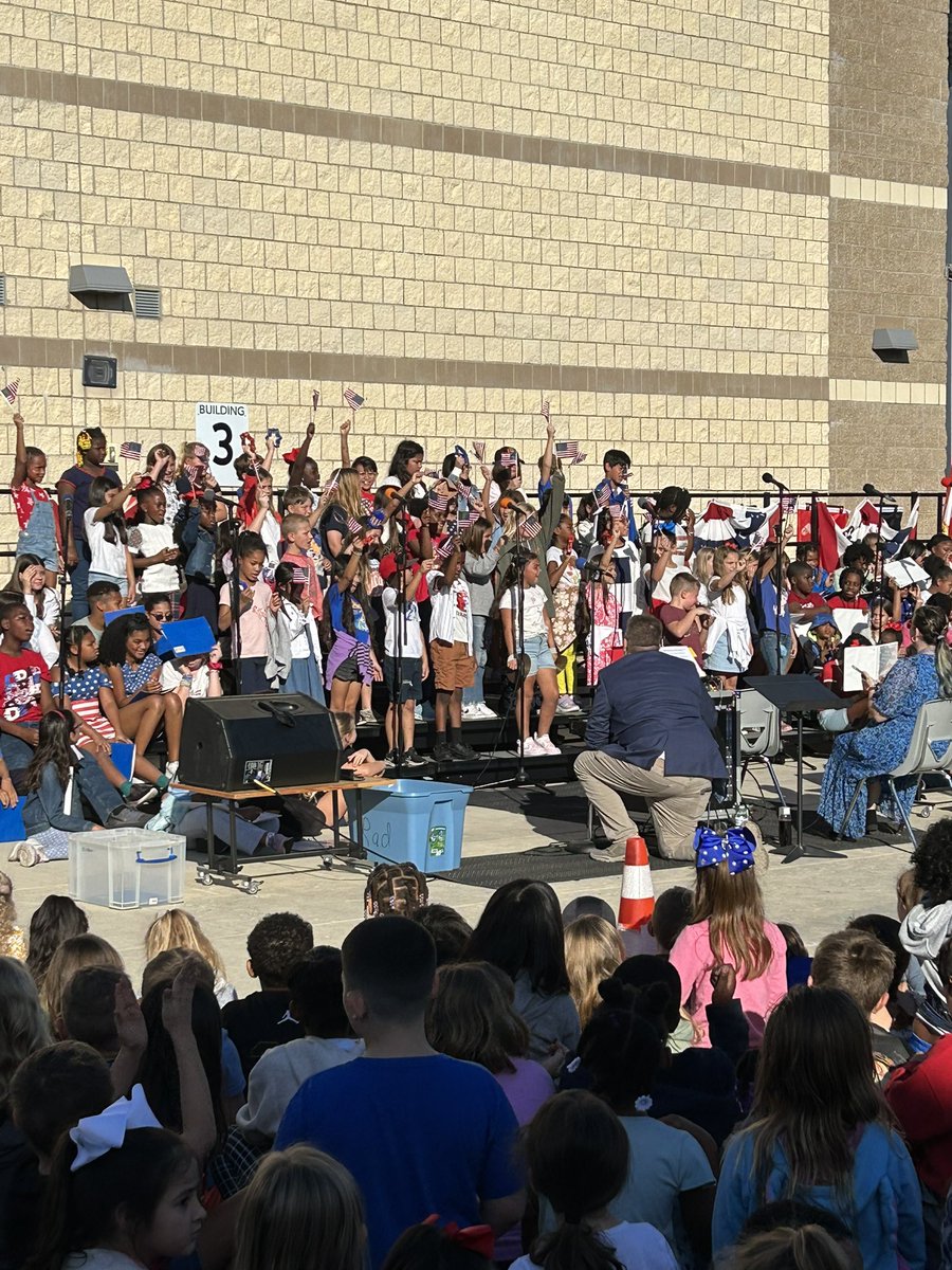 Warren Hope Dawson Elementary (@dawsonelem) on Twitter photo 🇺🇸Dawson’s 2023-2024 Veterans Day Program
This morning Dawson honored our veterans and celebrated our country by listening to our wonderful Dragon Chorus and Jr. Chorus sing.
<a href="/HillsboroughSch/">Hillsborough Schools</a> 🇺🇸Dawson’s 2023-2024 Veterans Day Program
This morning Dawson honored our veterans and celebrated our country by listening to our wonderful Dragon Chorus and Jr. Chorus sing.
<a href="/HillsboroughSch/">Hillsborough Schools</a>