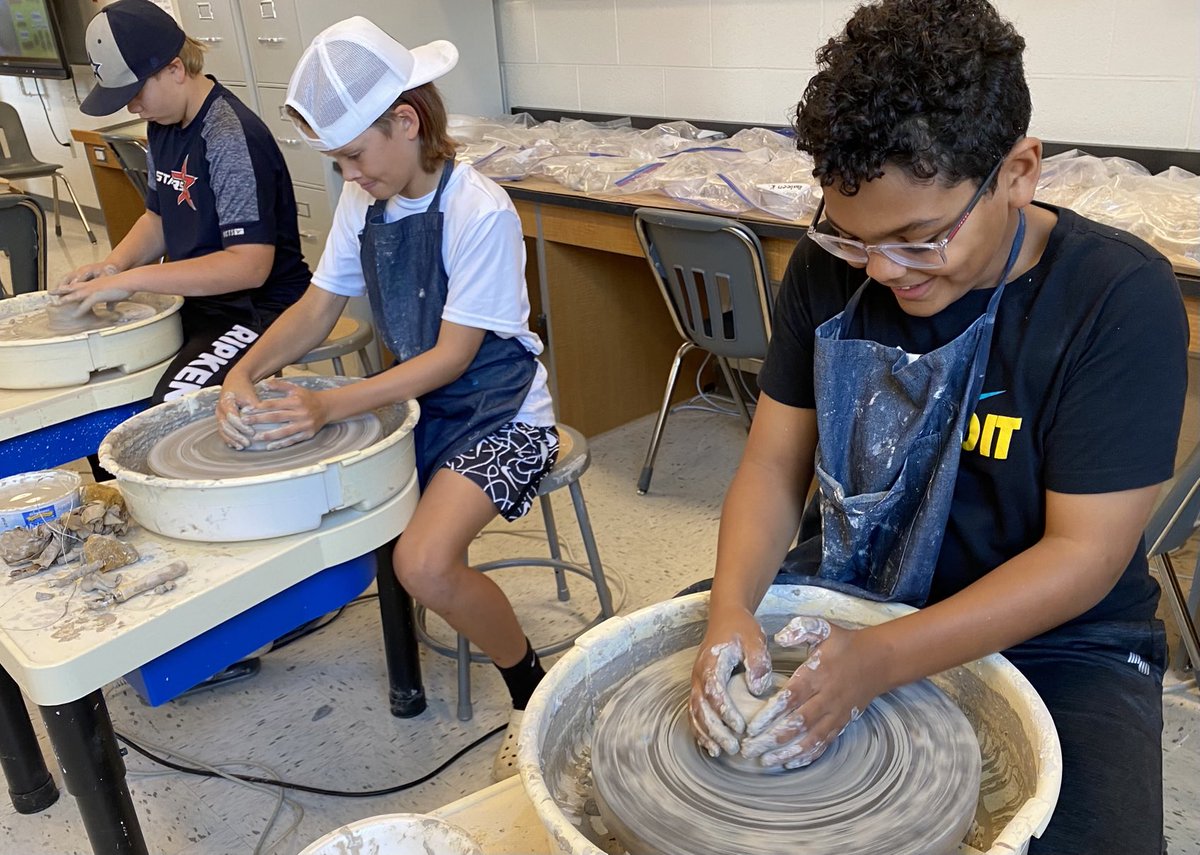 Pottery wheel fun in 6th grade today! ⁦<a href="/BAM_MS_Official/">Brambleton Middle</a>⁩ ⁦<a href="/LCPSOfficial/">LCPS News</a>⁩ #ceramics #pottery #clay