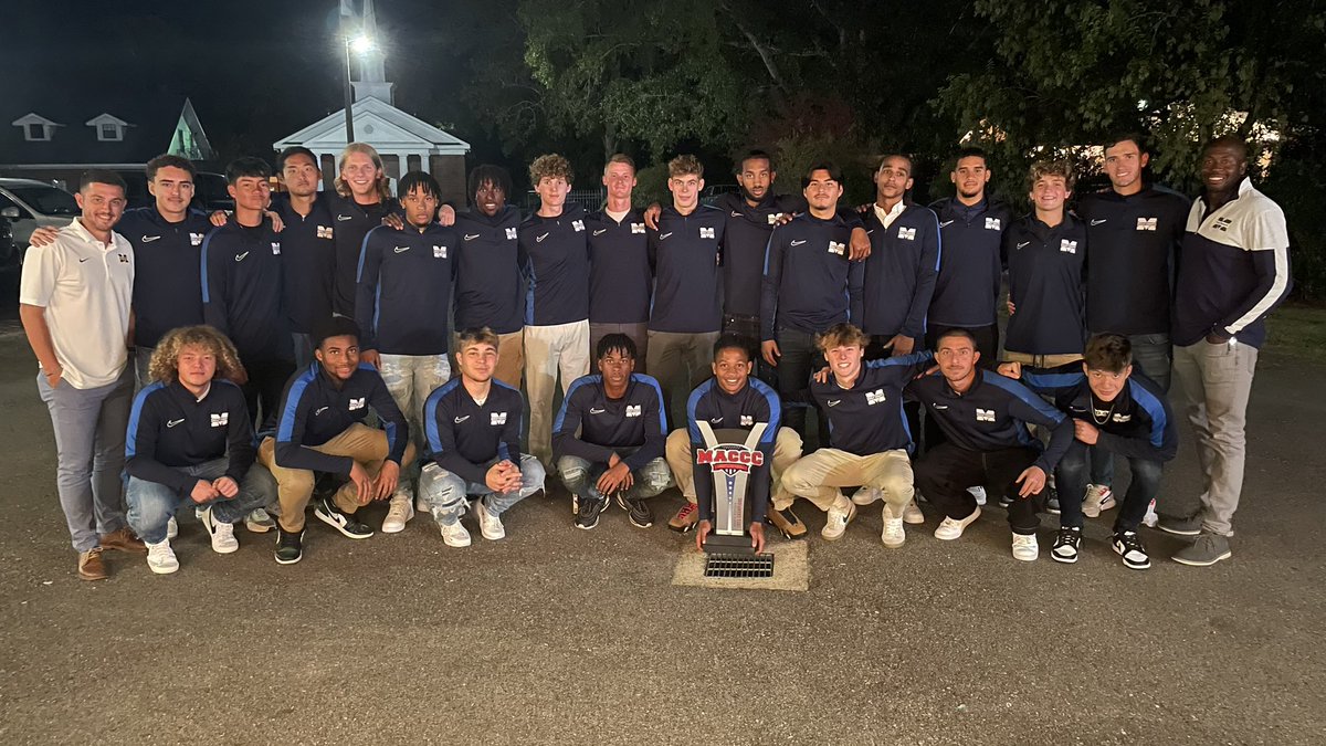 𝐒𝐎𝐂𝐂𝐄𝐑 | 𝐂𝐇𝐀𝐌𝐏𝐒 𝐄𝐀𝐓 𝐒𝐓𝐄𝐀𝐊