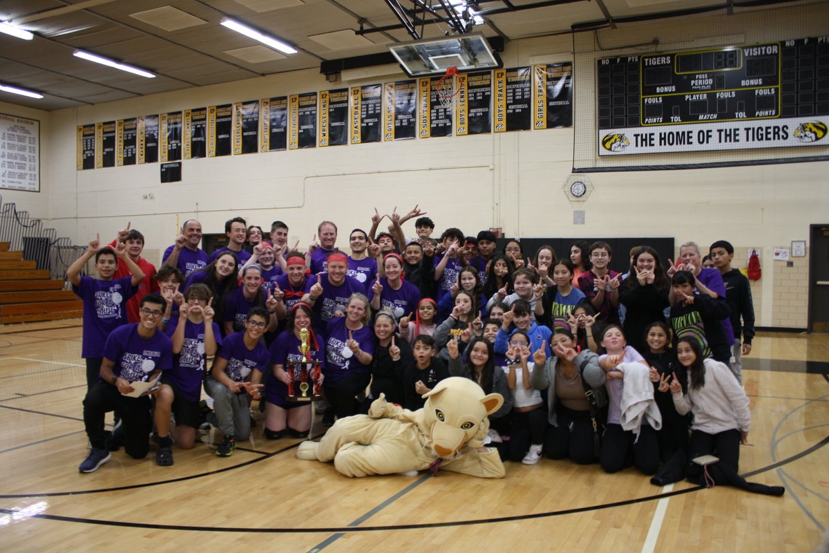epcusd401's tweet photo. The results are in! EPHS DECA’s Spike for a Cause charity volleyball event on Nov. 3 raised $9,000! All proceeds will go to the Alzheimer’s Association. And Elm Middle School really showed up on the court and in the stands, taking home the traveling trophy! Congrats, Cougars! https://t.co/KxOQOOxdvx