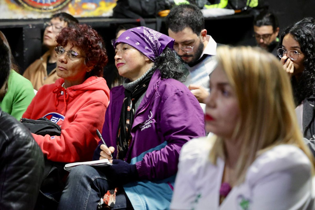 SectorSalud's tweet photo. 🔥Este miércoles lanzamos el cuarto capítulo de nuestra serie #AlFogón, donde mostramos el trabajo comunitario que realizan las organizaciones Merak_i y Ruderalis, teniendo en cuenta sus saberes y prácticas de cuidado desde el uso del cannabis medicinal 🧵 https://t.co/Qdg3gTJq23