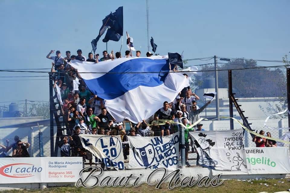 FutbolClubBunge's tweet photo. GRACIAS|

No tenemos nada que decirles mas que gracias! 
A todos ustedes Tamberos que nos han acompañado en este gran año.

Lamentablemente no pudimos cumplir el objetivo pero vamos con expectativas enormes al año próximo.

Gracias a todos y todas 🤍💙

#DaleTambero #VamosPorMas https://t.co/0dqtT1apdc