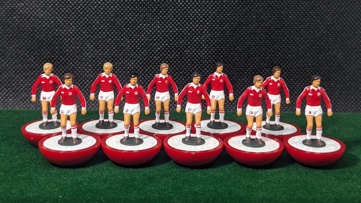 subbuteo_paints's tweet photo. #subbuteo showcase 📸 of the day, @TheVanaramaNL 🏆 @Wrexham_AFC 🏴󠁧󠁢󠁷󠁬󠁳󠁿 I mean, who doesn't love @WrexhamFX ?!

drop me a like/repost to get my #art out there 👀🎨🖌️

#tablefootball #soccer #football #vintage #retro #hobby #photooftheday #boardgames #nostalgia https://t.co/IHvFjtFojE