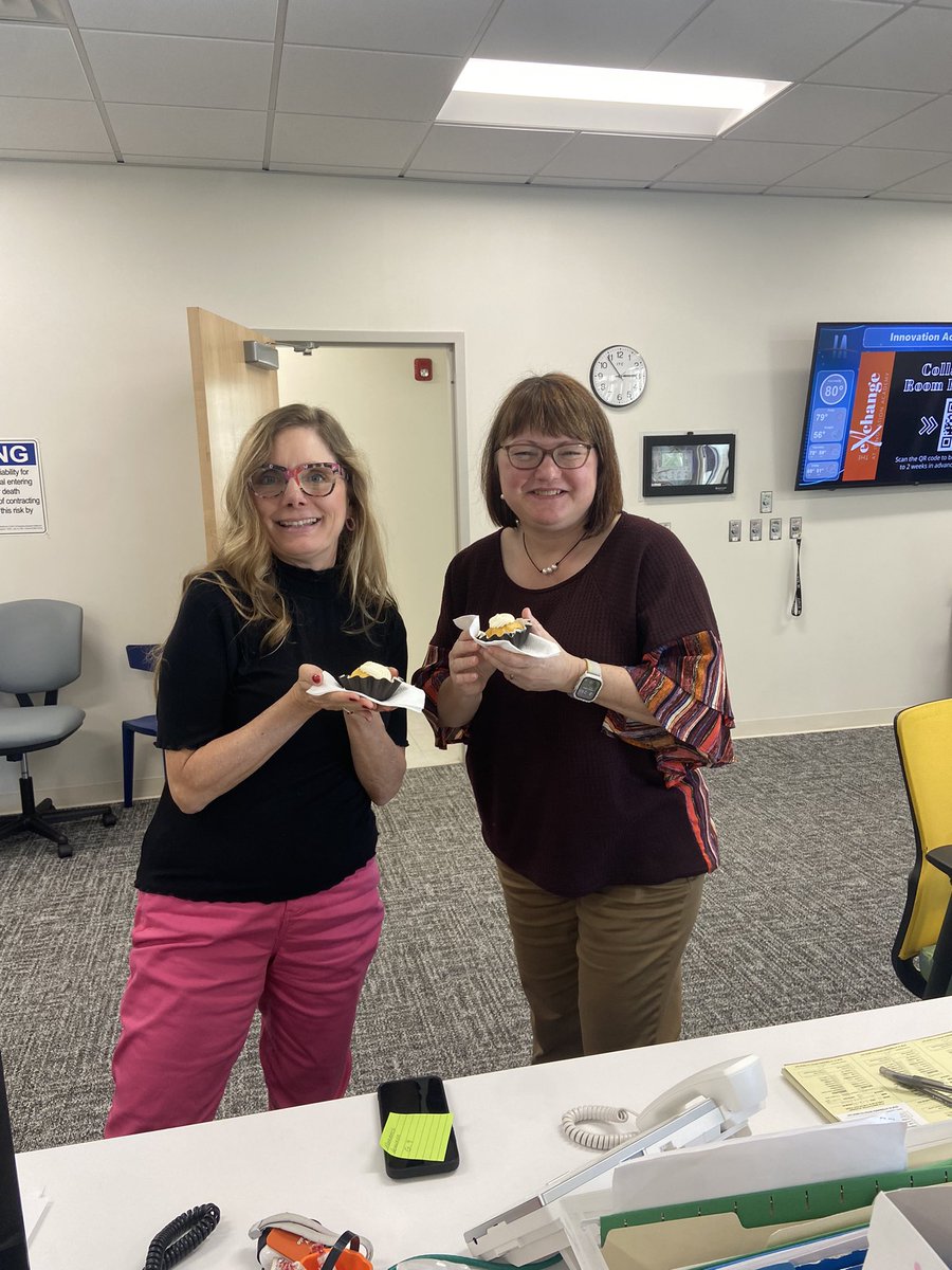 Laura Taylor tweet media