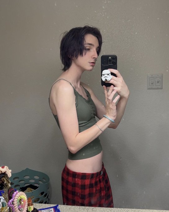 Fertilized Pressure Cooker’s pics and videos