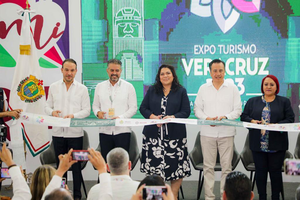 JM_UNANUE's tweet photo. La infraestructura, gastronomía y servicios de @_BocadelRio nos posicionan como un referente turístico para el sureste mexicano y lo confirman eventos como la Expo Turismo Veracruz 2023, que recibe a compradores y operadores turísticos nacionales e internacionales en el WTC. https://t.co/wqXykCuFjh