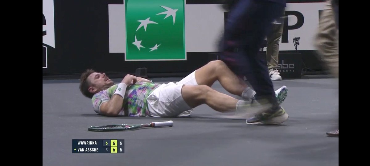 EdwinMrodriguez's tweet photo. @ATPTour_ES @MoselleOpen Stan se lesionó cuando tenía el Match Point a favor. https://t.co/bPTLmZW7IK