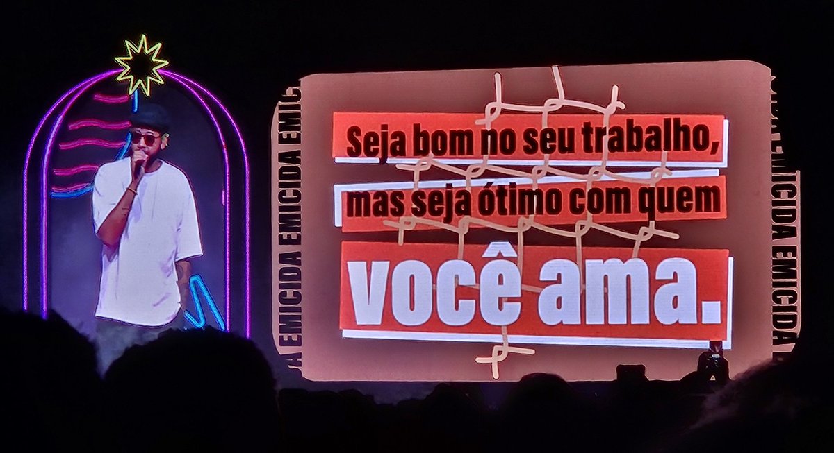 BKweb's tweet photo. A palestra do @emicida no RD Summit foi, simplesmente, fodástica. #rdsummit2023 https://t.co/kEclOctKe8