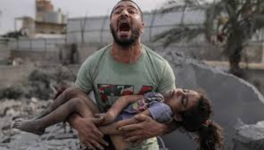 MohamdRajeh's tweet photo. كان المنادي ينادي قديما في المسلمين وقت الجهاد ياخيل الله إركبي.
وكان الرجال يبكُون عند النبي صلي الله عليه وسلم إذا لم يجدوا ما يحملهم عليه.
كانت الازمة ازمة خيول فقط.
أما اليوم فلا منادي ولا رجال
#أبوعبيدة #حماس_تمثل_أمة_الإسلام #الموت_لإسرائيل #فلسطين_تنتصر https://t.co/lYNmcHBjbo