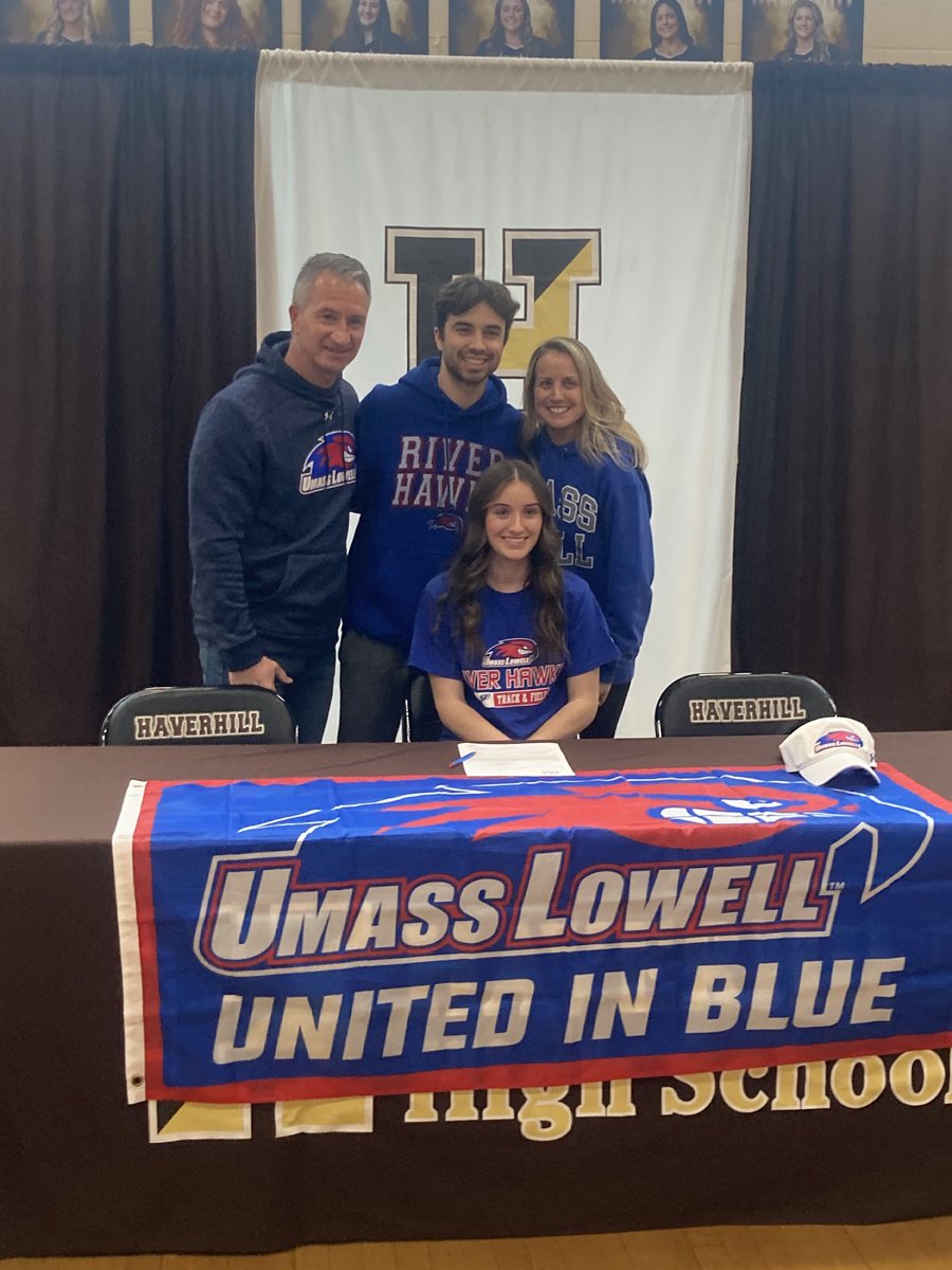 GoHillies's tweet photo. Brenna Corcoran has committed to the track program at UMass Lowell. Congratulations Brenna!!!
@RiverHawkXCTF @RiverHawkNation https://t.co/bjNm4AYuYo