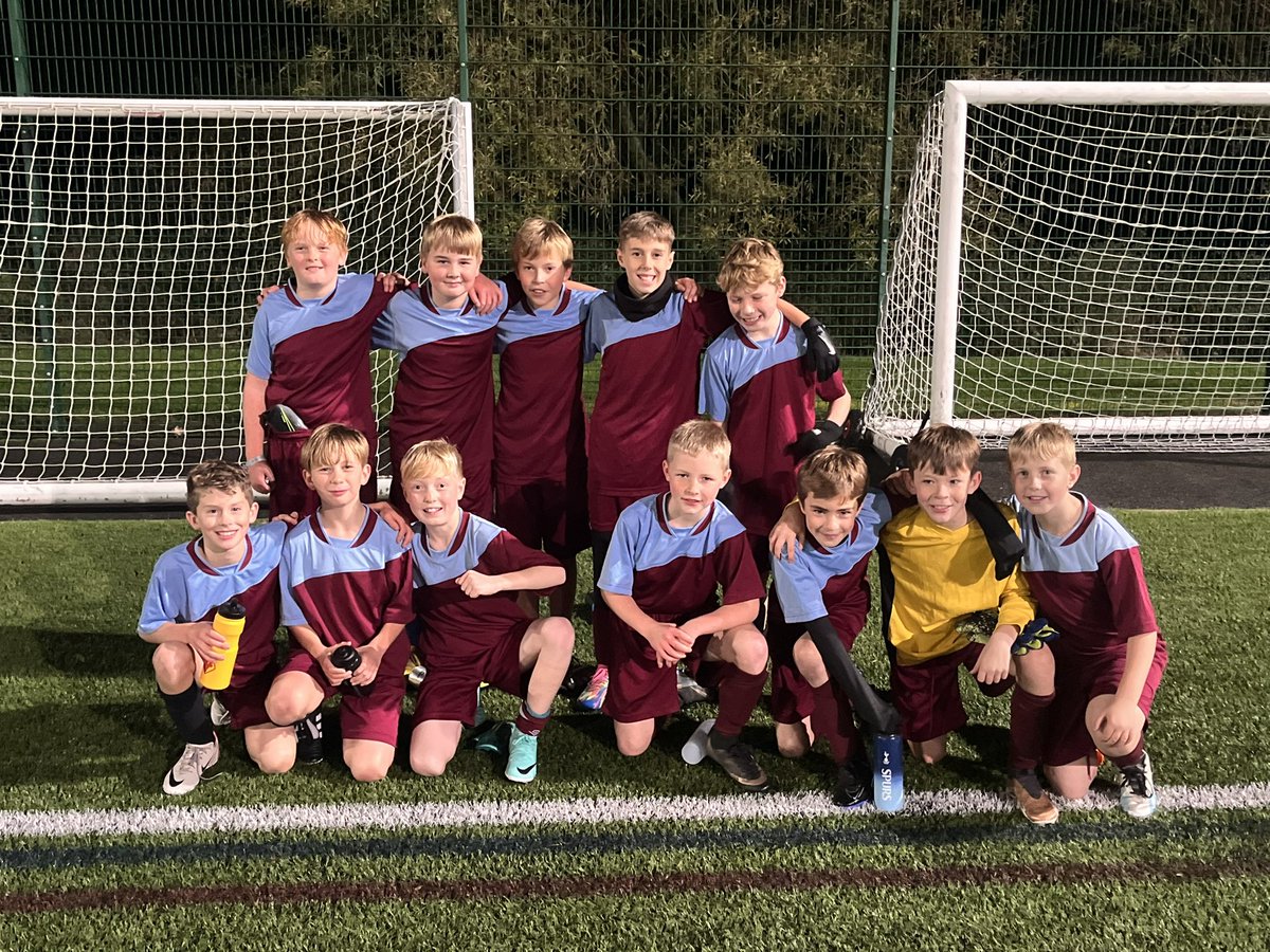 Really proud of our Year 6 boys’ football team tonight. A great game in the FA Wix Cup ended in a 2-2 draw. We then went on to win 4-2 on penalties. A great game and well done to Holy Rood who played superbly. <a href="/AbbotsPrimary/">AbbotsLangleyPrimary</a> <a href="/MissJackson4R/">Miss Jackson</a>