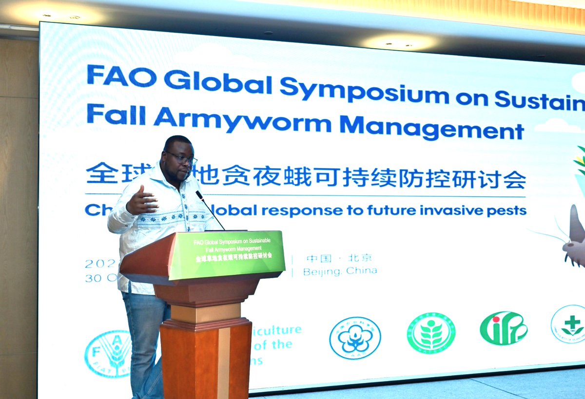 iapsc2's tweet photo. AU-IAPSC through its Coordinator Dr @SaliouNiassy  sharing some insights and best practices on the management of #fallarmyworm at the Global Symposium on Sustainable Fall Armyworm Management organized by @FAO in Beijing, China. https://t.co/SDYCd5VFhz