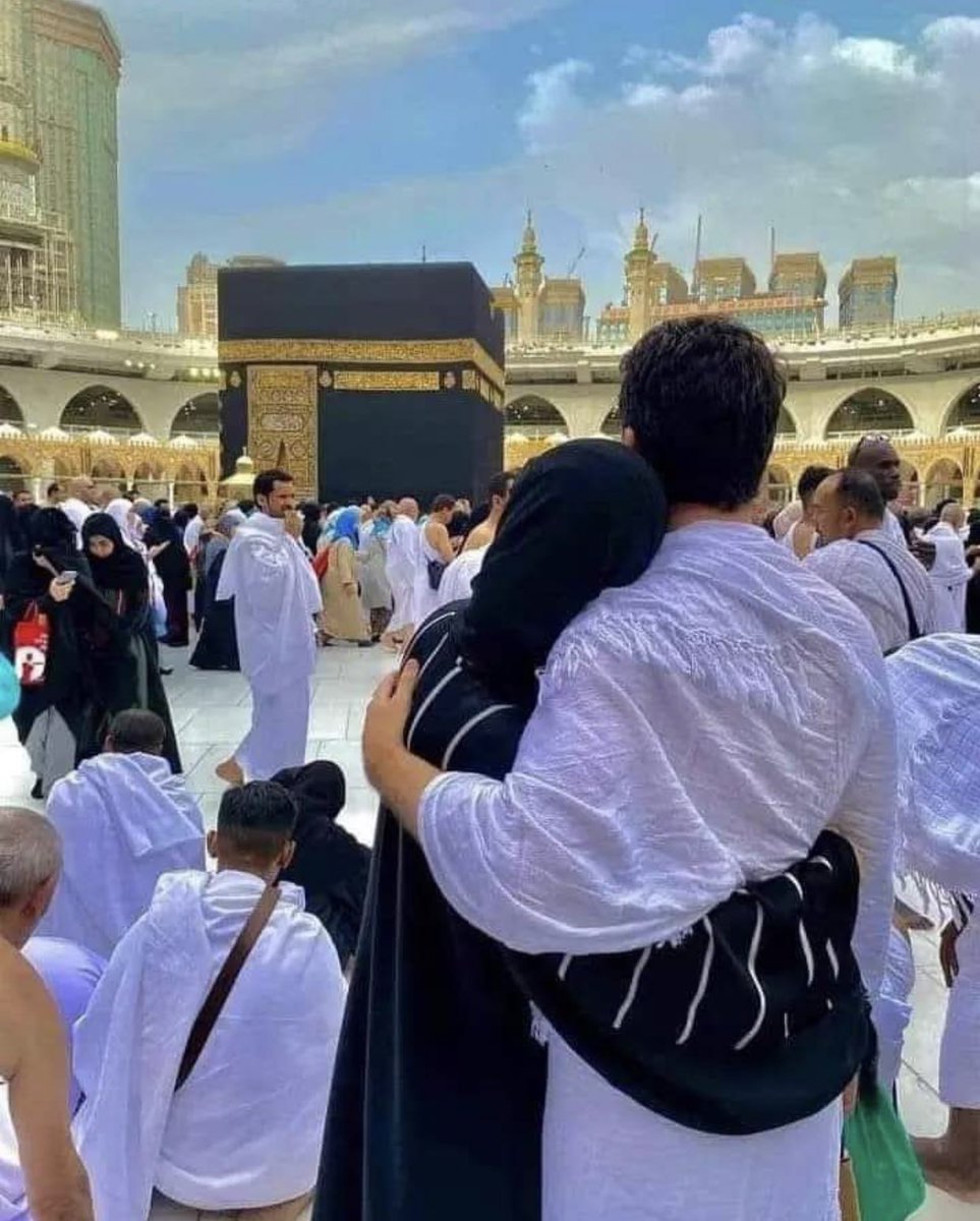 «وَعَاشِرُوهُنَّ بِالْمَعْرُوف» 💛