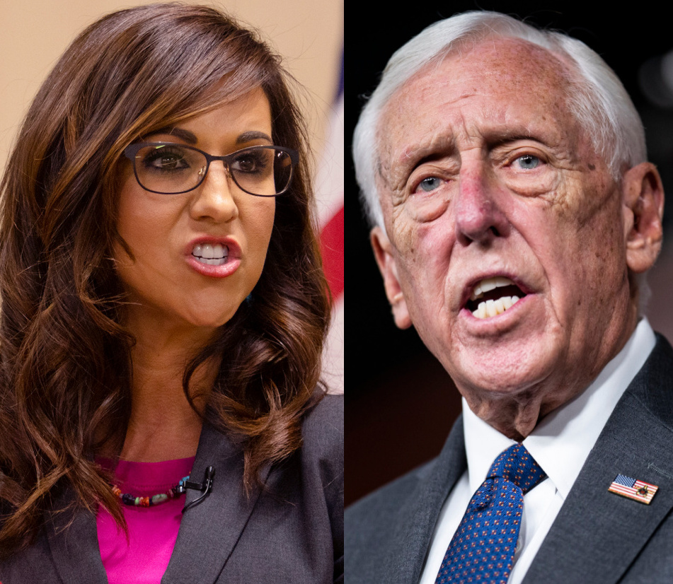 BREAKING: MAGA Congresswoman Lauren Boebert publicly humiliates herself trying to go head-to-head with Democrat Steny Hoyer — and accidentally proves that she didn't even read the bill she's whining about. Hoyer absolutely dismantled her... Boebert rose on the floor of the…