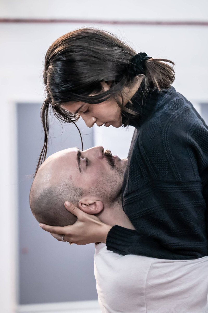 New rehearsals pictures of Anya Chalotra as Zula in “Cold War” 🔥🖤