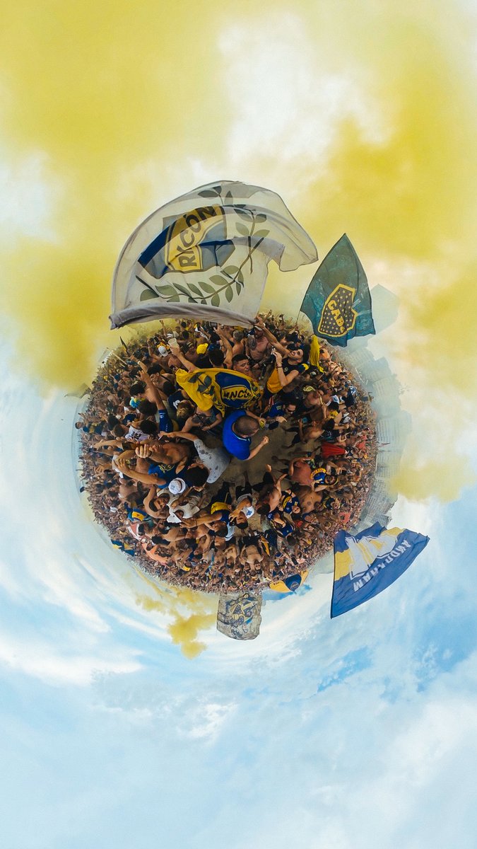 Libertadores's tweet photo. 🤩❤️‍🔥 Una familia llamada Boca Juniors.

#GloriaEterna @BocaJrsOficial https://t.co/l6titndUDz