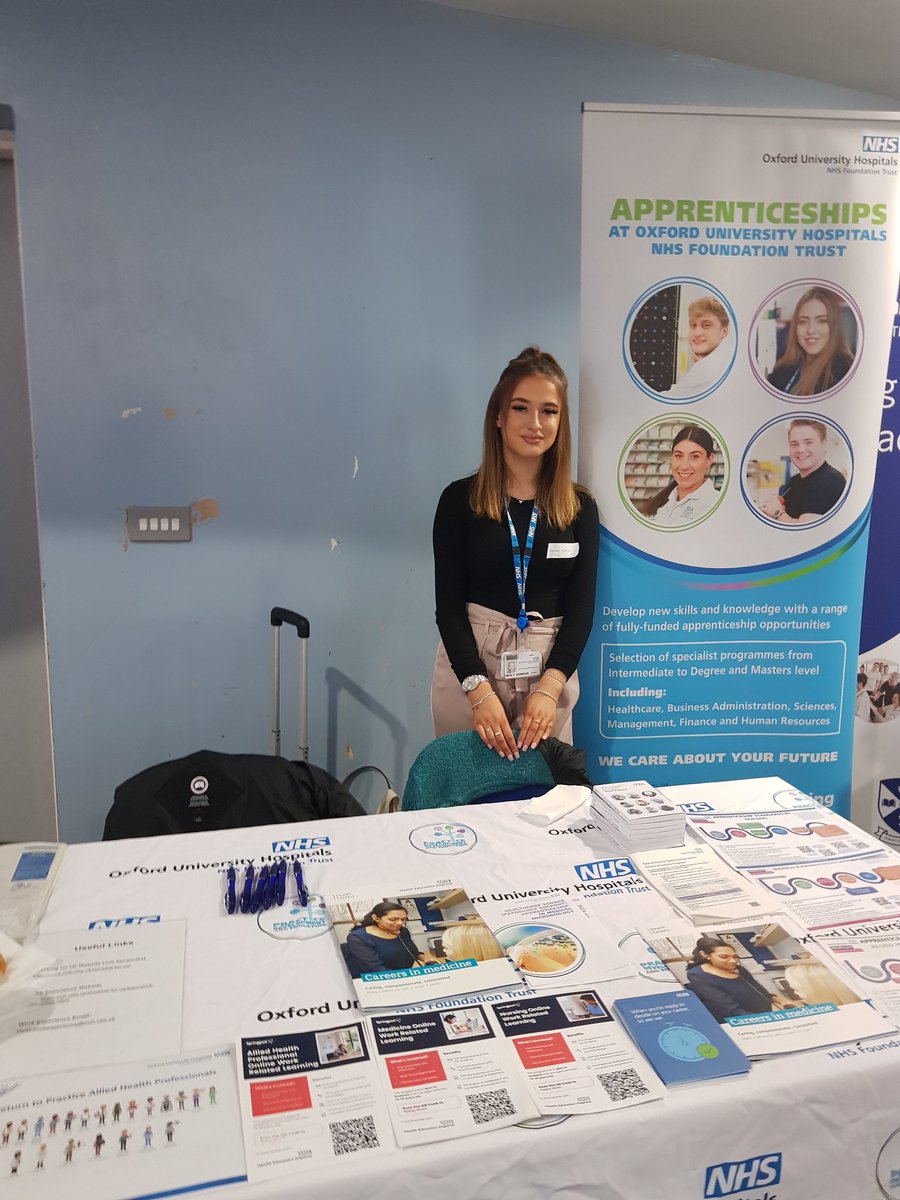 This morning, we are at Greyfriars, lots of students interested in #NHScareers ; #apprenticeships @AlexWestOram @ClaireWardle4 @clairezaffin @krj78