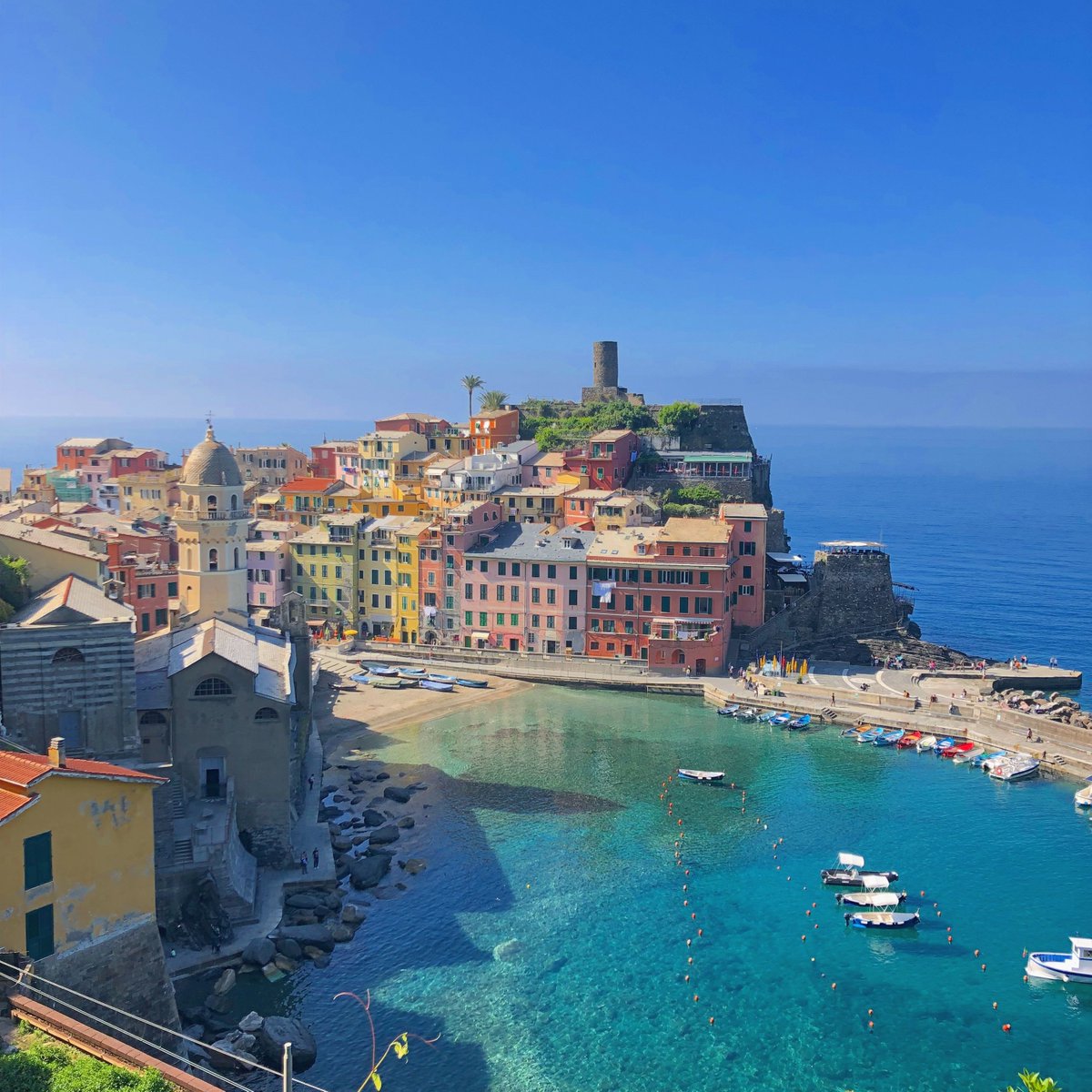 Mainline_Travel's tweet photo. The Italian Riviera & Portofino | 9-day #escortedtour from ยฃ1,399pp ๐ enquiries@mainline-travel.com
โ Explore the delightful Italian Riviera from your base in Chiavari and view the colourful cliffside #CinqueTerre villages on a cruise
โ Relax as you sail to glitzy Portofino.. https://t.co/aVuIwNUWzk