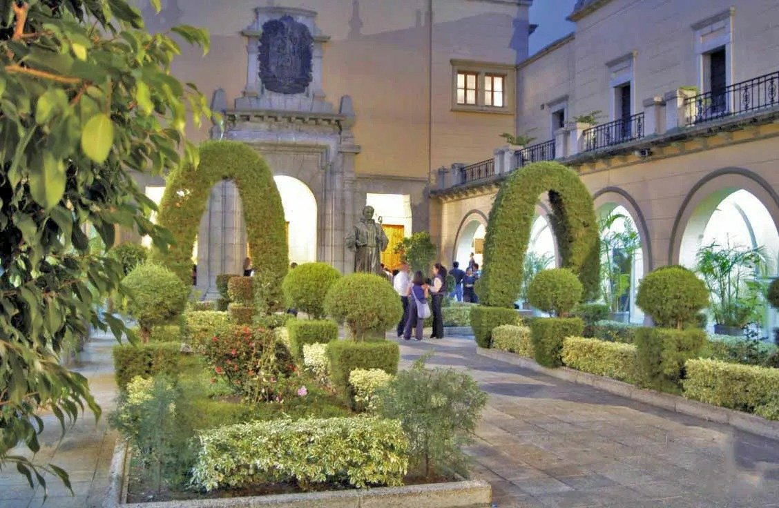 EgresadosULA's tweet image. La Asociación de Empleado d la Universidad de los Andes Mérida Venezuela NO REALIZA ELECCIONES desde diciembre de 1.999 La Sala Electoral Del Tribunal Supremo de Justicia,a través de tribunales de ésta jurisdicción,notifica sentencias dónde ORDENA  realizarlas.
#EleccionesULAYa