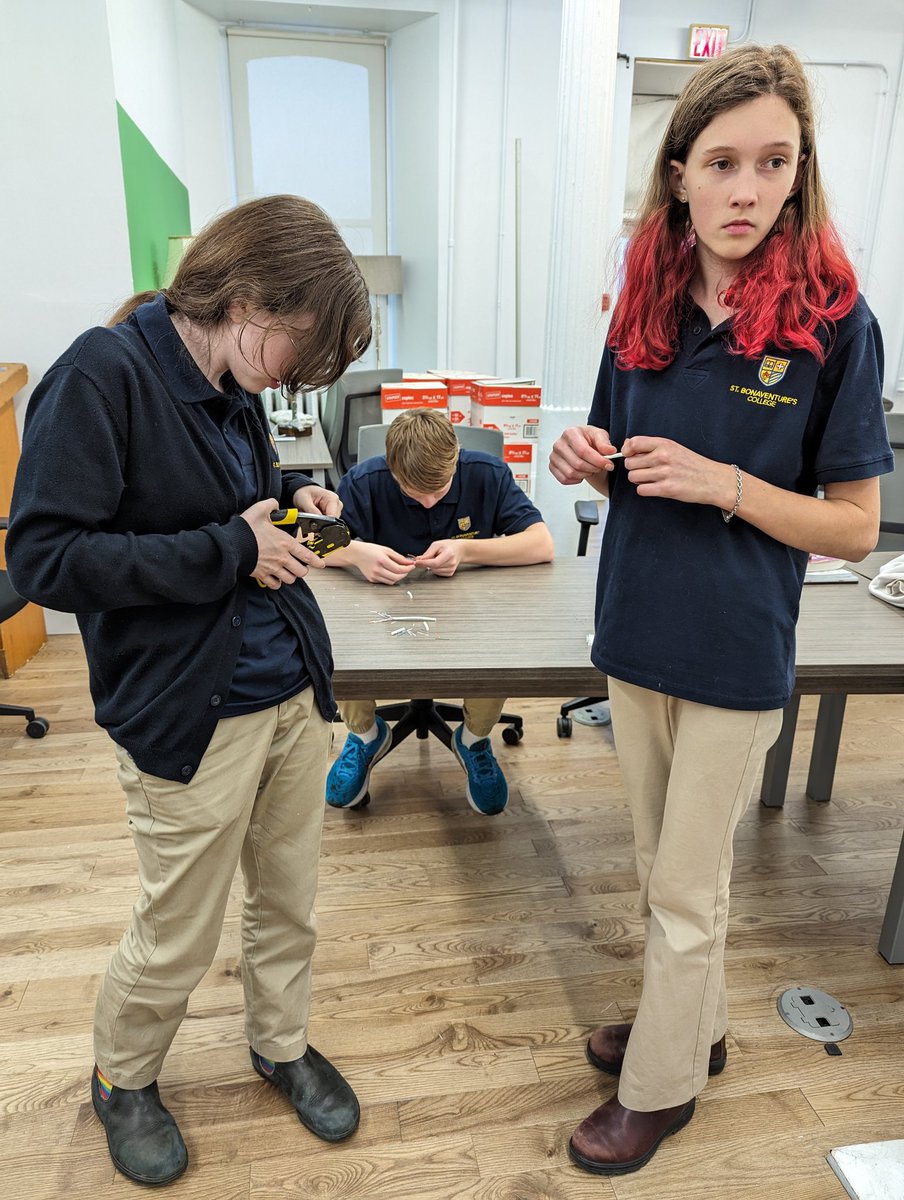 SBC_Technology's tweet image. Some more action shots of our class learning about IT and Networking. @StBonaventures