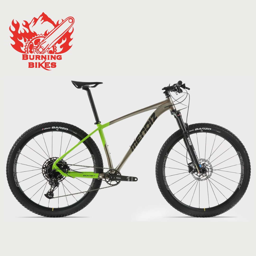 BurningBikes's tweet photo. La bici x10 Boost de Mendiz en esta bonita combinación de lima y gris es un éxito en nuestra tienda, ¿Ya la habías visto antes? 😍

--- 🚴🏼🚵🏽🚲 ---
📲 https://t.co/3HG2zsqQml
⤴ La Palmera, 25
⤴ #Leganés
🔧 620 98 61 30 https://t.co/zhd6oQRhsh