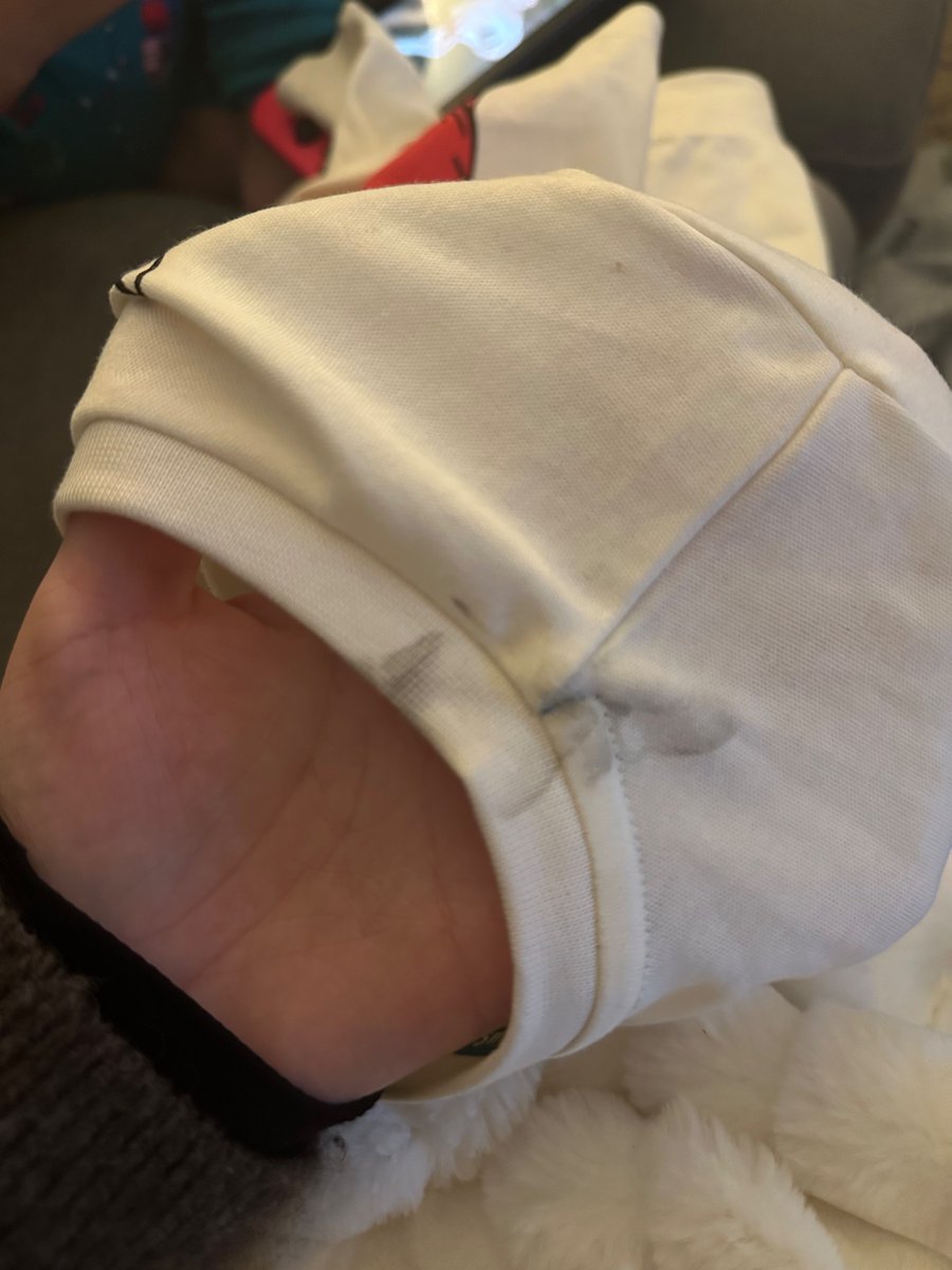 anneliselorr's tweet photo. @HelpAtGeorge received damaged goods. Rip &amp; black marks on the shoulder of pyjama top. Don’t know how your staff can be so careless. 😔 please send a new pair. I’ve PM details. https://t.co/TeRLKe9W6l