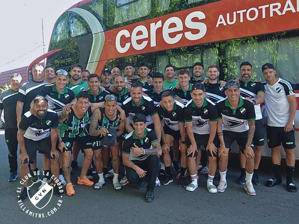 VillaMitreBB's tweet photo. #Fútbol | ⚽️ #TFA
🚌 La clásica foto antes de emprender viaje! Preparen esos Cuartos de Final que allá va La Mungoneta!

#ElClubDeLaCiudad 🇦🇪 https://t.co/W5PKPKTeiV