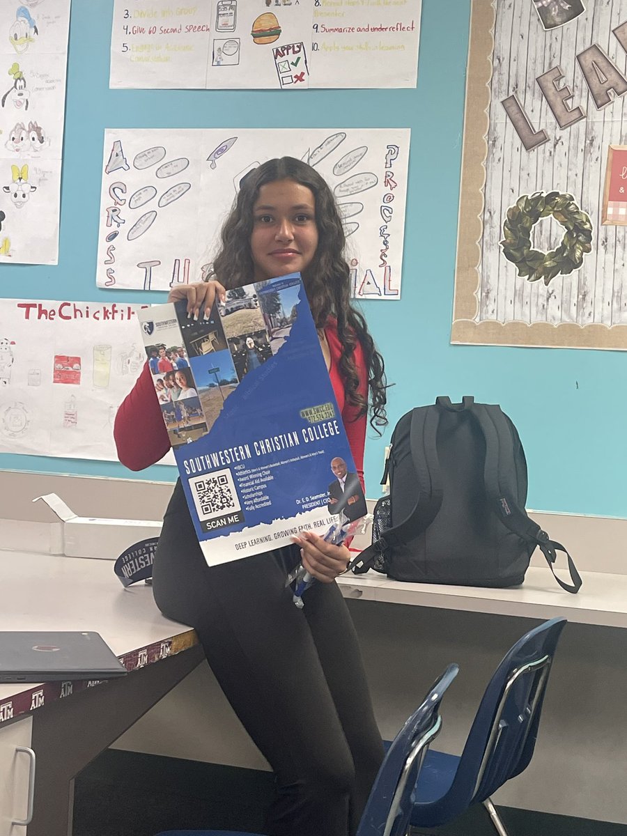 NewmanSmithAVID's tweet photo. Thank you so much for sending us some swag!! https://t.co/jaHemA0U7J