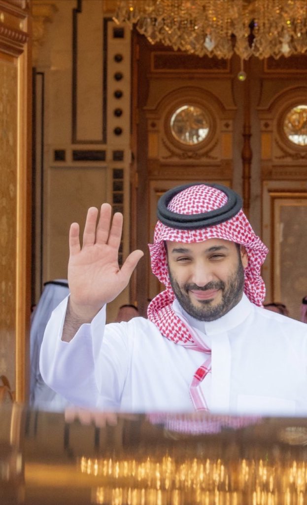 AzizbagBag's tweet photo. تروا في ذلك منقصة .. 
       ونراه واجباً وعزاً وفخراً
💚💚💚
واحد من ٢١ مليون تابع 
وأفتخر ✋✋✋✋
🇸🇦💚🇸🇦
#اتباع_بن_سلمان https://t.co/VV7WT08SpP