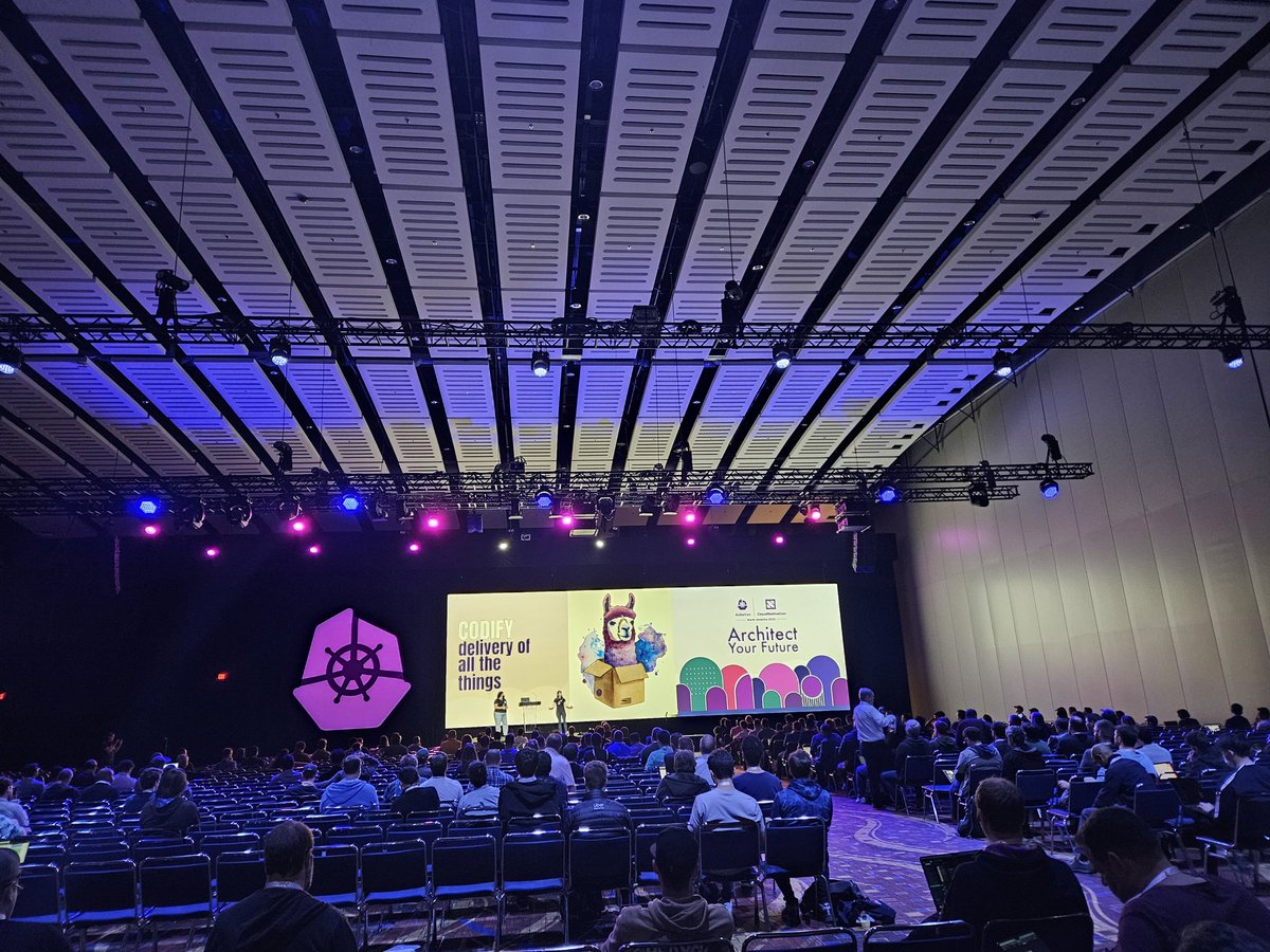 In a #Platformengineering session by the <a href="/ServiceNow/">ServiceNow</a> folks at #Kubcon with <a href="/TheNJDevOpsGuy/">Michael Levan👨🏻‍💻☕️</a>, <a href="/Sidi_SWAT/">Sidi Ouedraogo</a>, @PyrexVisuan! 

It's answering the #DevOps vs #SRE vs Platform Engineering question. 

#Kubernetes #GitOps #Containers