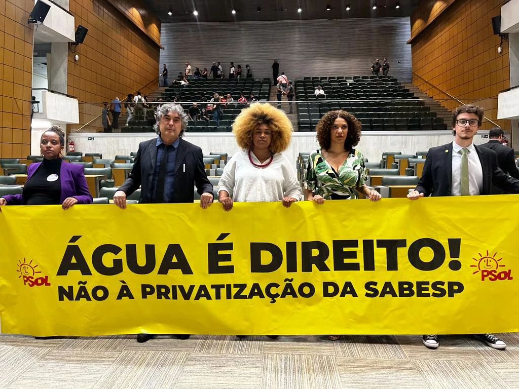 psolsp's tweet image. Nossa bancada na Alesp diz NÃO à privatização da Sabesp! ✊🏾💦

@panunes_ 
@carlosgiannazi 
@EdianeMariaMTST 
@MonicaSeixas 
@cortezpsol