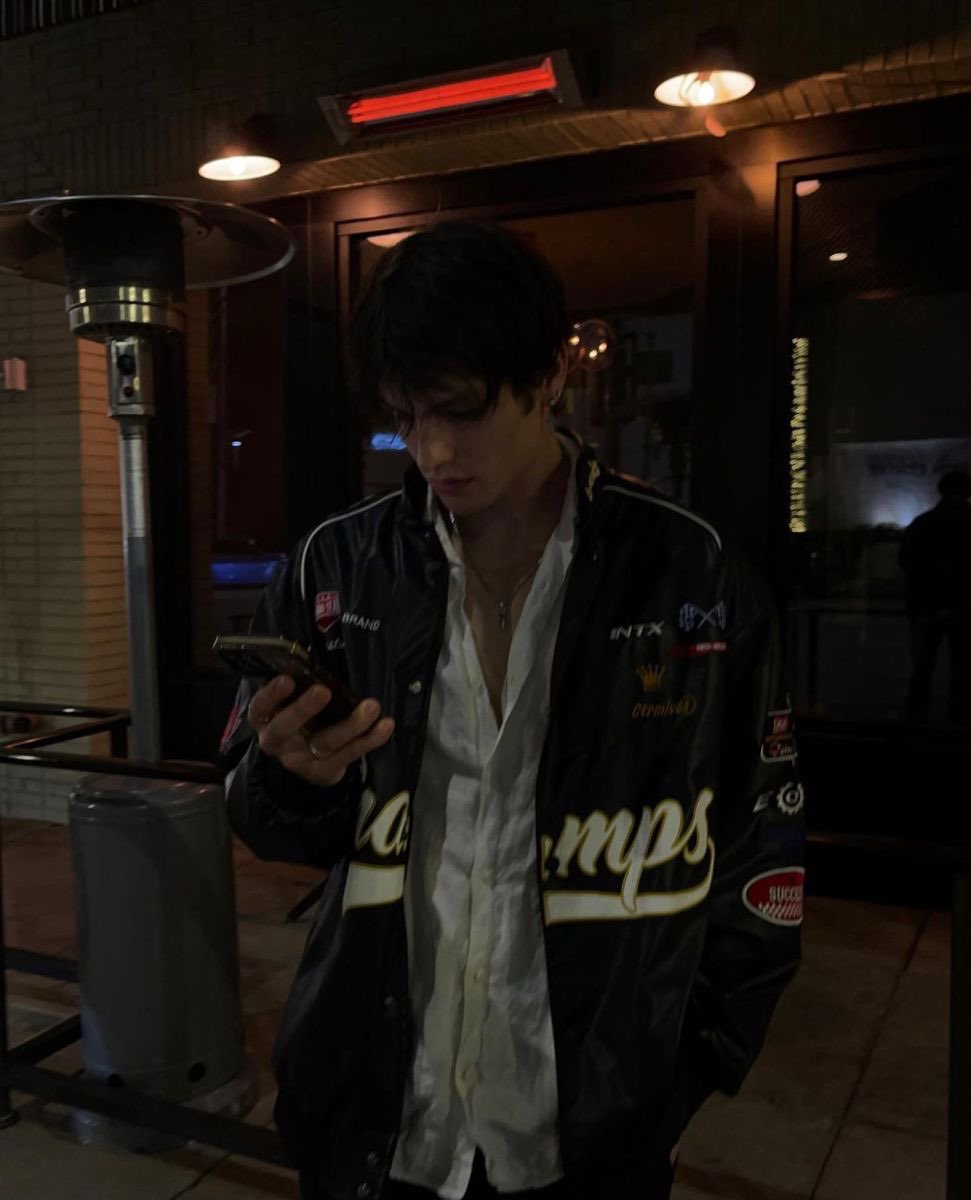 devilsmaia's tweet image. aula da @khaliwintery ❄️.