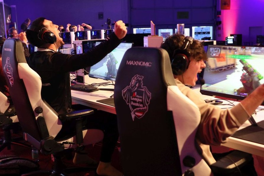 <a href="/VulkanLAN/">VulkanLAN</a> Passion &amp; Love - <a href="/Miitschgo/">Stefan 'Miitschgo' Cvetković</a> x <a href="/RitCheCS/">RitChe</a>