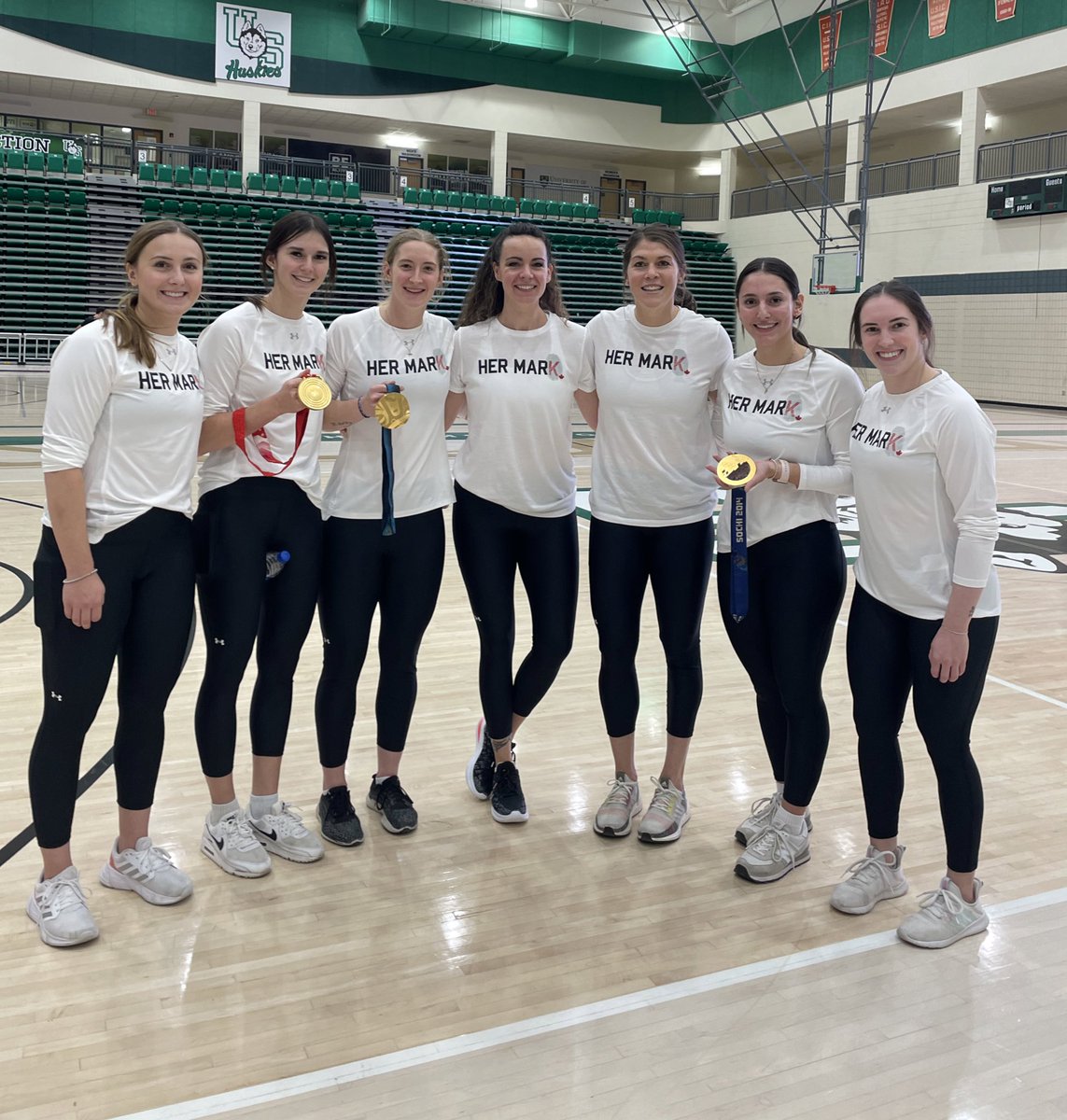 STAR STRUCK 🤩 

Thank you to @hermarkcanada for coming to Saskatoon and letting us spend time with some of our heroes - Shannon Szabados and Rebecca Johnston. 

#HuskiePride #PowerofthePack