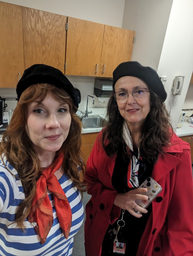 TheKHSLibrary's tweet photo. We are celebrating French Heritage in the library! Thank you to Madame Will and the French National Honor Society for the fun week!
C'est La Vie! #WeAreKHS #GoCougs #French #FrenchClub #KempnerLibrary @KHS_Cougars @FBISD_Libraries https://t.co/2qt8M3Vr9n