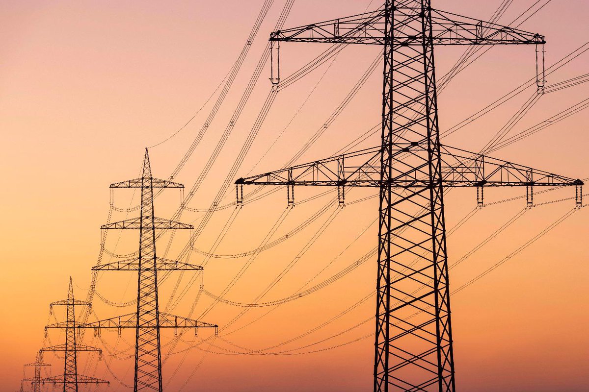 thomaseisenhuth's tweet photo. Meldung
Deutscher Staat beteiligt sich per #KfW am Übertragungsnetzbetreiber #TransnetBW mit 25 Prozent.
#EnergiewendeInsNichts #Stromnetz https://t.co/vjGQEYQbiL