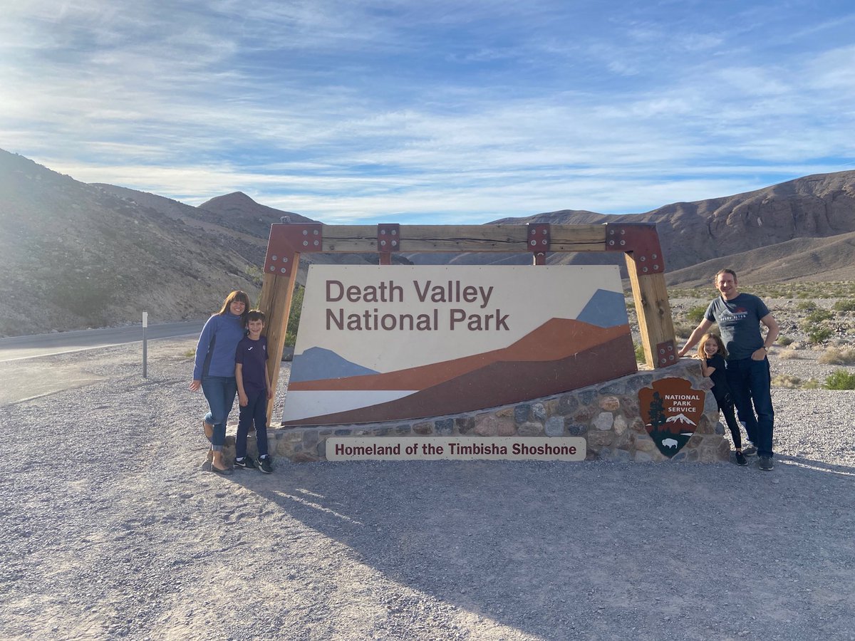 Jssteinschriber's tweet photo. Amazing time at ⁦@DeathValleyNPS⁩. Too many great, unique places to show. If you want to feel like you’ve traveled to another planet, this is the spot! https://t.co/wxzvJPA7Fc