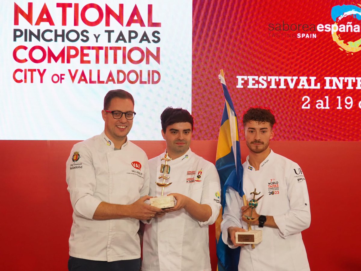 @bodegasvizar @infoVLL @AyuntamientoVLL @SaboreaEspana @Apehva @Ohara911 🥇Campeón del VII Campeonato Mundial de Tapas, dotado con un premio de 10.000 euros, para Noel Moglia, del Restaurante Julita Wärdshus (Suecia), por su tapa «My roots and knowledge» #tapasvll2023