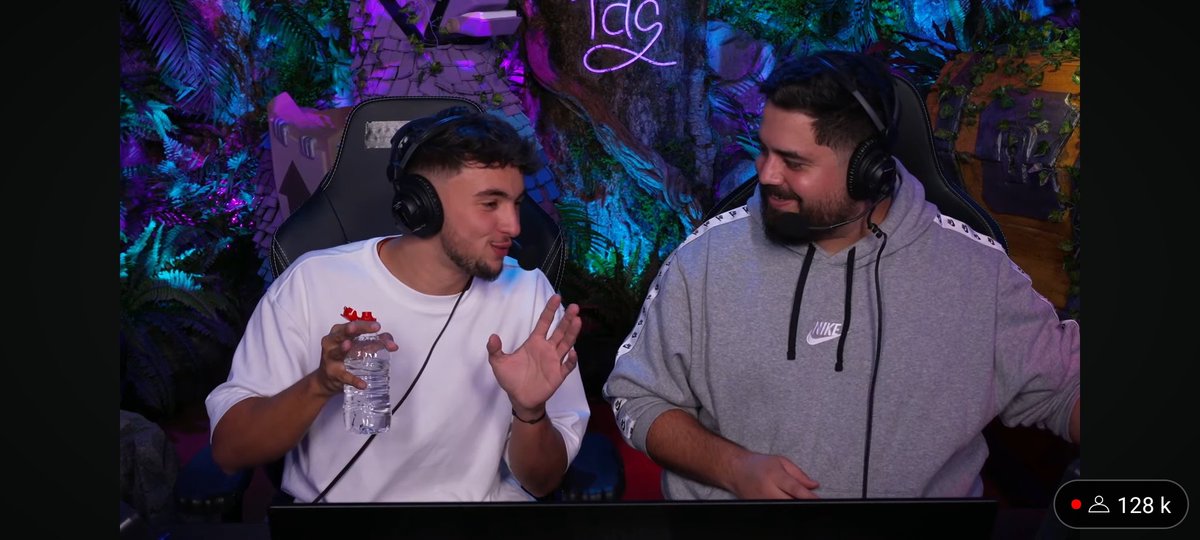 fr3zingytb's tweet photo. Un jour ce goat @Inoxtag auras sont skin sur fortnite #invitational3 https://t.co/kDZCCt8BQU