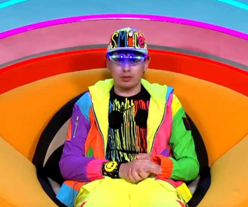 wavexrlys's tweet photo. me showing my mum my outfit for the primary school disco x #bbuk https://t.co/6TLQIMCedN