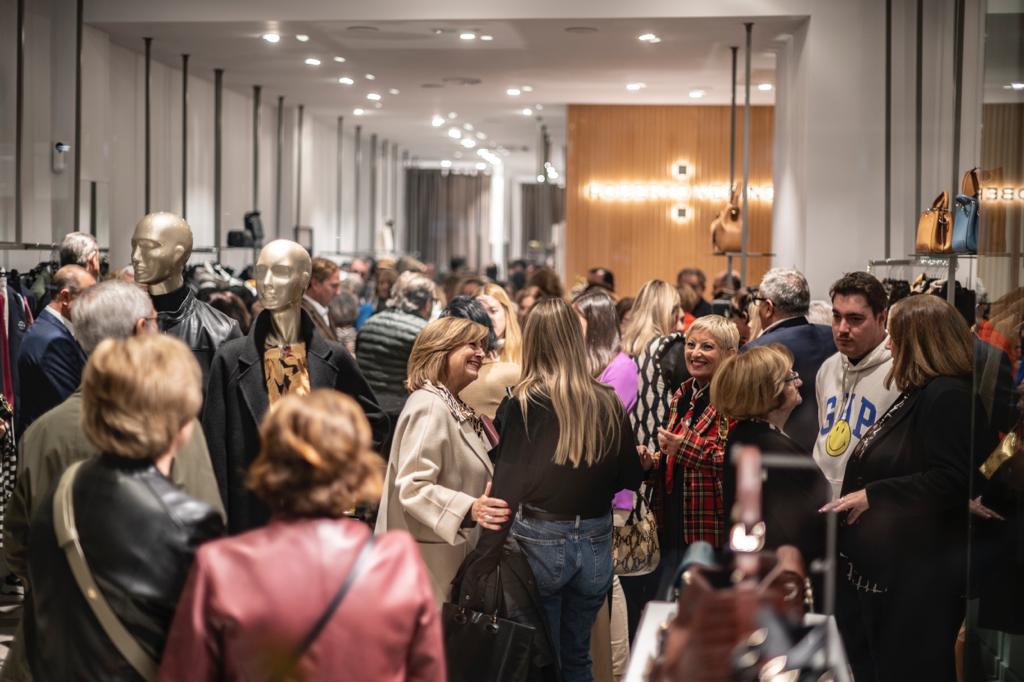 Castellón nos ha recibido con el corazón y el ímpetu vibrante de su comercio local. Con el latido de cada tienda que sigue vibrando para sorprender a los clientes. Eso es pasión. Es energía poderosa que pone a las personas en el centro de todo. Gratitud máxima ❤️ #castellón #rv