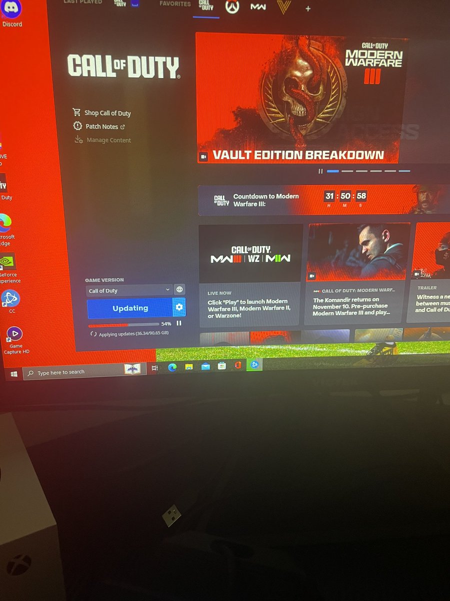 nakeria12's tweet image. Pitiful I just did 130 GBs or whatever it was for pc now 90 GBS 🤣🤣🤣🤣👍 #callofduty #battlenet