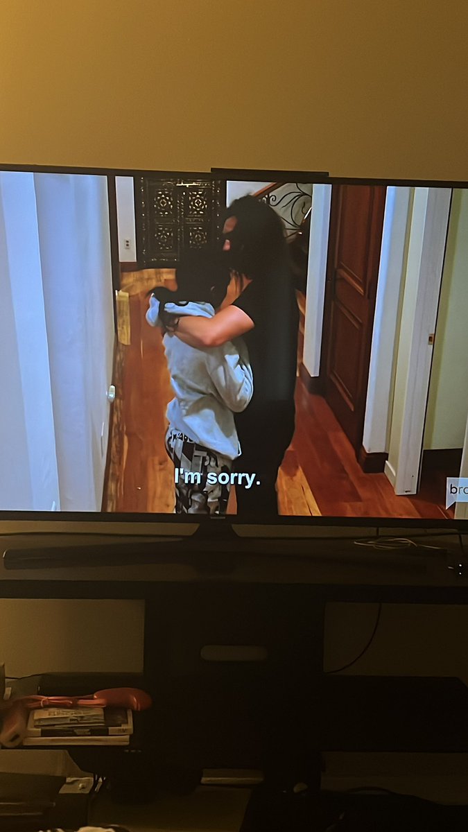 ladybug122279's tweet photo. #Jordan ur being weird and ur drunk 😐😐😐 where is ur #BlackGirlMagic 😒😒 u r not crying bc u felt like u didn’t get picked?😐😒😒 gurl u r the only blk girl on this show😐😒😒😒🤬 #WinterHouse #bravo #getittogether 😒😒😒 https://t.co/iFvpQpJDue
