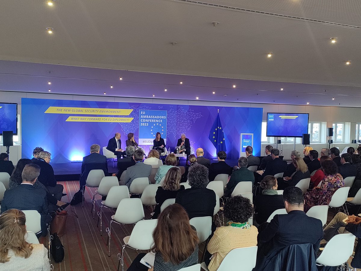 Laranjinha | EU Africa (@laranjinhaeeas) on Twitter photo Excellent exchanges today with enlarged team during regional session of #EU Ambassadors Conference. #Africa matters #EUDiplomacy <a href="/eu_eeas/">European External Action Service - EEAS 🇪🇺</a> @quintinEU1 <a href="/EU_Partnerships/">EU International Partnerships 🇪🇺</a> Excellent exchanges today with enlarged team during regional session of #EU Ambassadors Conference. #Africa matters #EUDiplomacy <a href="/eu_eeas/">European External Action Service - EEAS 🇪🇺</a> @quintinEU1 <a href="/EU_Partnerships/">EU International Partnerships 🇪🇺</a>