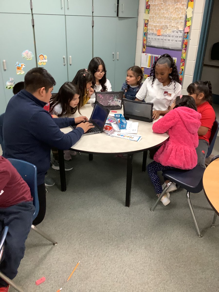 LMSMrZunigaLIA's tweet photo. The @D33Leman @latinosinacti0n students started tutoring today! The LIA leaders worked on get to know you activities with their tutoring buddies! We will start tutoring reading and literacy next week! #famiLIA #D33Pride #D33Orgullo #leadersinourcommunity #igniteLMS ⚡️ https://t.co/9HdOy8heVA