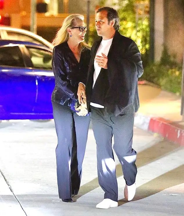 kellmanstreep's tweet photo. she brought henry who ironically looks like dickie now lol https://t.co/AAEcLo6KXk