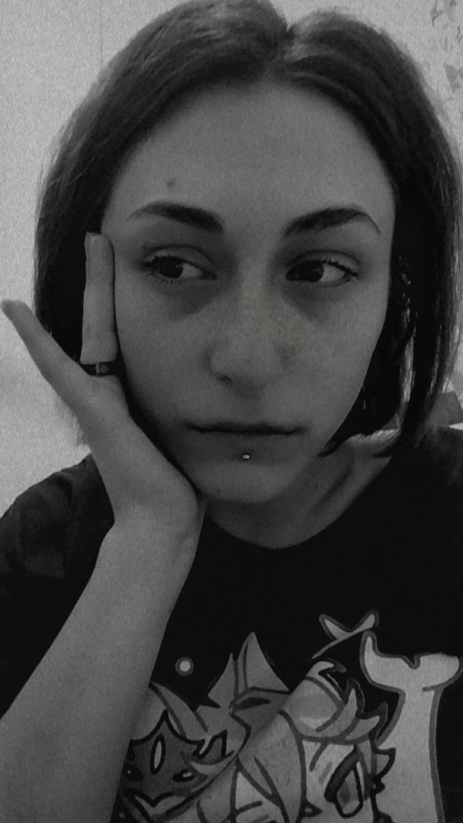 inksun's tweet photo. Курить хочется жестко https://t.co/YpdoL6LWME