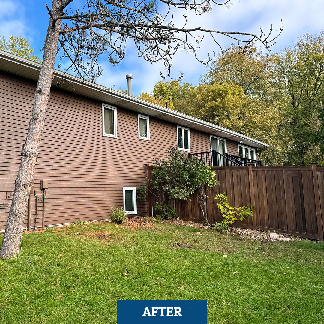 LightningRestMN's tweet photo. This @EDCO Products, Inc. siding gave this house one heck of an upgrade! 

Steel siding not only looks great, it’s also super durable. 💪 https://t.co/siXNzVcNjv
