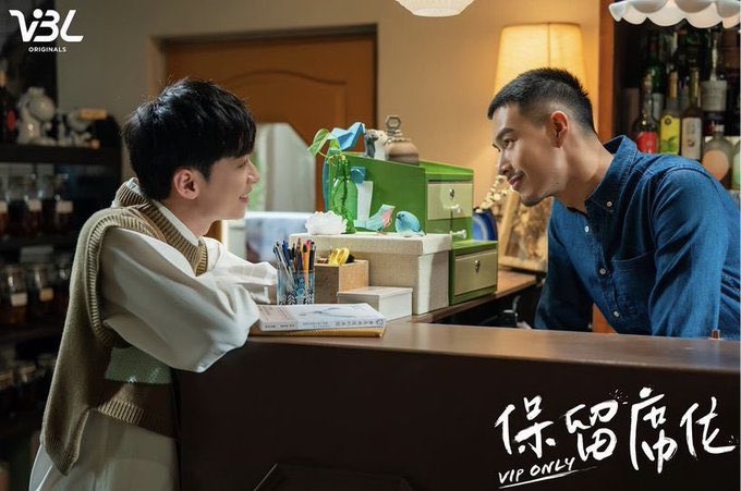 AkrgFullMoon's tweet photo. #VipOnly #保留席位 #VBLSeries
📆🔸 24 de Noviembre 

#LiuLi un novelista el cual termina su relación en una tienda de fideos, #GuJing el dueño al ver esto le pide una cita.
Será la nueva apuesta de Taiwan para Noviembre. https://t.co/RMDHUoRnWN